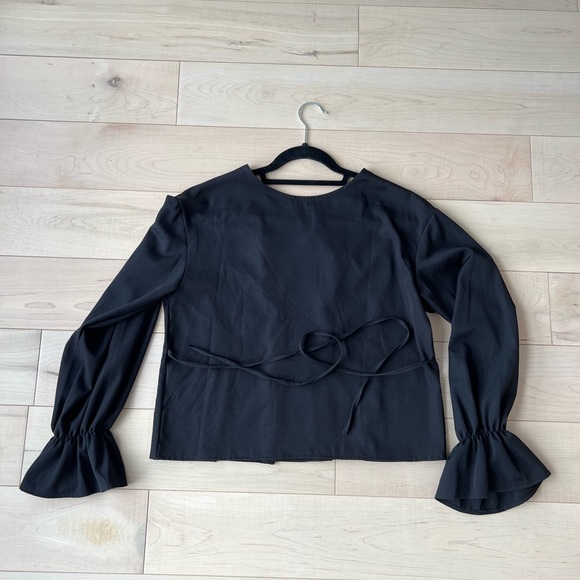 Black blouse - Picture 2 of 2